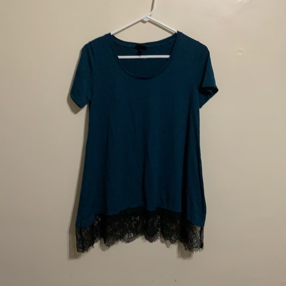 Women’s teal Top